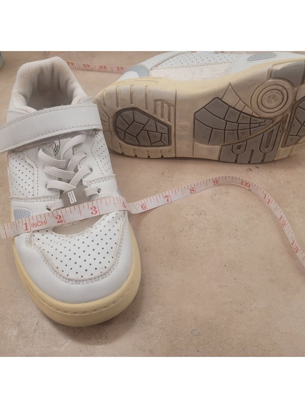 ¡Deja Tu Huella! Classic White Kids' Sneakers with Velcro Strap Sz 36 - Picture 3 of 5